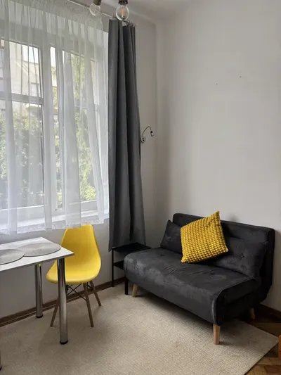 Kawalerka 21m2 z antresolą ul. J.Friedleina / centrum / Kleparz - miniatura 2