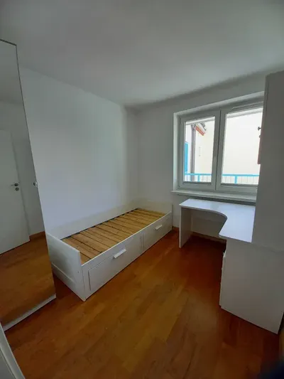 4-pokojowe mieszkanie w centrum Krakowa - miniatura 5