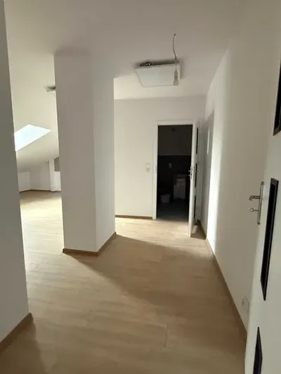 Do wynajęcia atrakcyjne mieszkanie w ścisłym centrum Krakowa 38,09/50,68m2 - miniatura 3