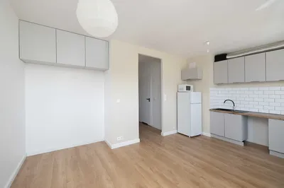 Nowoczesna kawalerka na Gocławiu | monitorowany blok | balkon | parking za szlabanem + garaż - miniatura 4