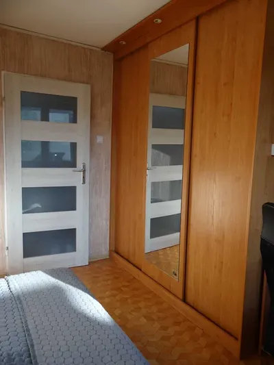 Pokój w mieszkaniu 3-pokojowym NOWE MIASTO od października - miniatura 3
