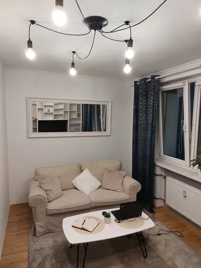 Mieszkanie 2 pokoje 37m2, Katowice ul. Widok (Koszutka) blisko galerii Silesia, wolne od 1 września - miniatura 3