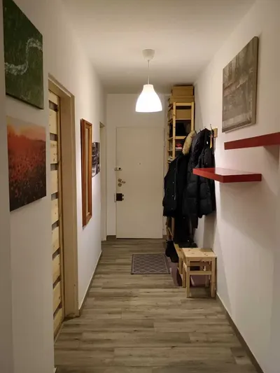 Wynajmę pokój jednoosobowy - dla studentki/a. Miła atmosfera, czysto i przyjemnie :) Brak ukrytych kosztów. - miniatura 3