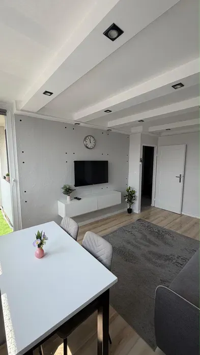 Mieszkanie 2 pokoje/ Klimatyzacja /Balkon