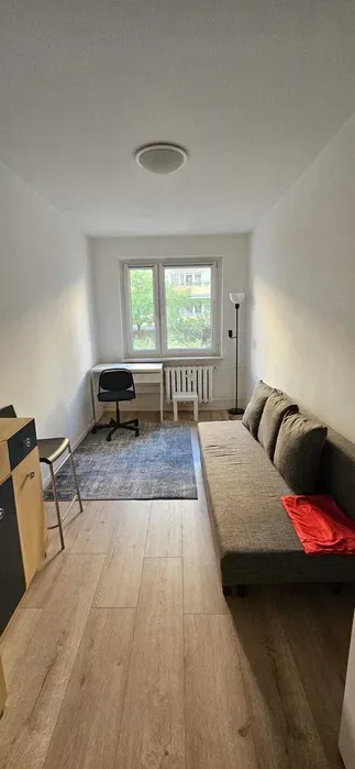 Pokój jednoosobowy Os. Chrobrego - dla studentek