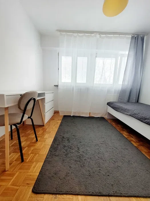 Ładny pokój jednoosobowy - 1/4