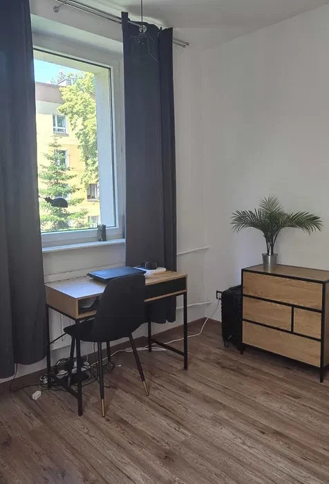 Idealne dla studenta/ki lub młodej osoby pracującej ,wynajmę kawalerkę centrum wrzeszcza - 1/6