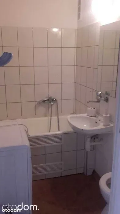 Małe, ciche, ciepłe, dla 2 osób mieszkanie 2 pokoje do wynajęcia - miniatura 4