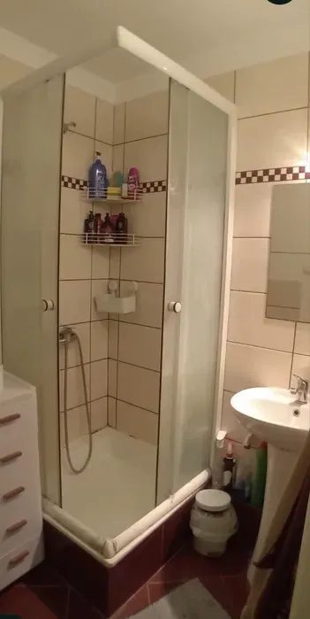 Pokoj dla jednej osoby. Wolny. Dokonale polozony. Balkon. - miniatura 4