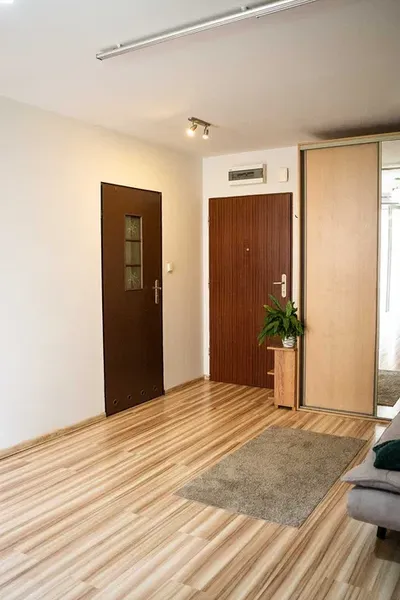 Jasne mieszkanie 28 m² z balkonem | Prokocim Bieżanów | Kawalerka | bezpośrednio od właściciela. - miniatura 2