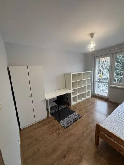 Pokój 1-osobowy z balkonem os. Zwycięstwa CENA CAŁKOWITA - miniatura 5