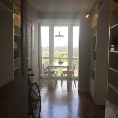 Pokój w mieszkaniu studenckim.