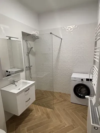 Bez dodatkowych oplat! Kawalerka/Studio 35 m2 centrum Al. Pilsudskiego - miniatura 3