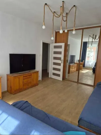 Umeblowane 2 pokoje, 55 m² w kamienicy, spokojna okolica Starego Rynku - miniatura 2