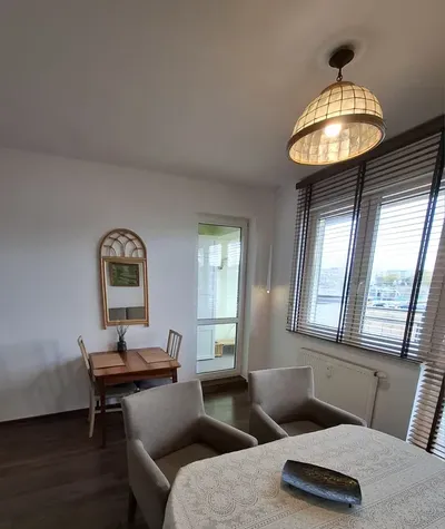 Wynajmę bezpośrednio mieszkanie 35 m² 2 pok.piętro 2/3, miejsce garażowe - miniatura 2