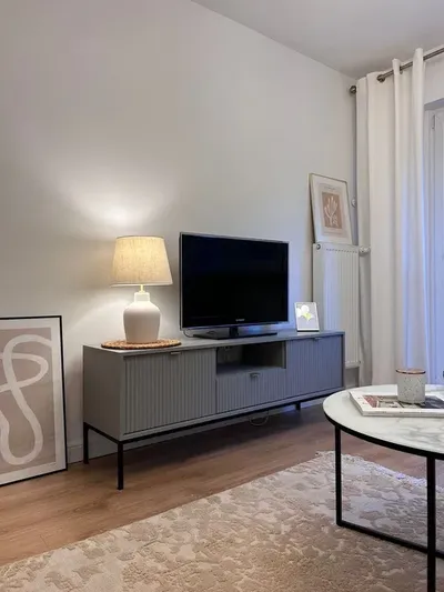 Wynajem – Mieszkanie na Bielanach, 48 m²,3 pok, 1 min od metra - miniatura 2