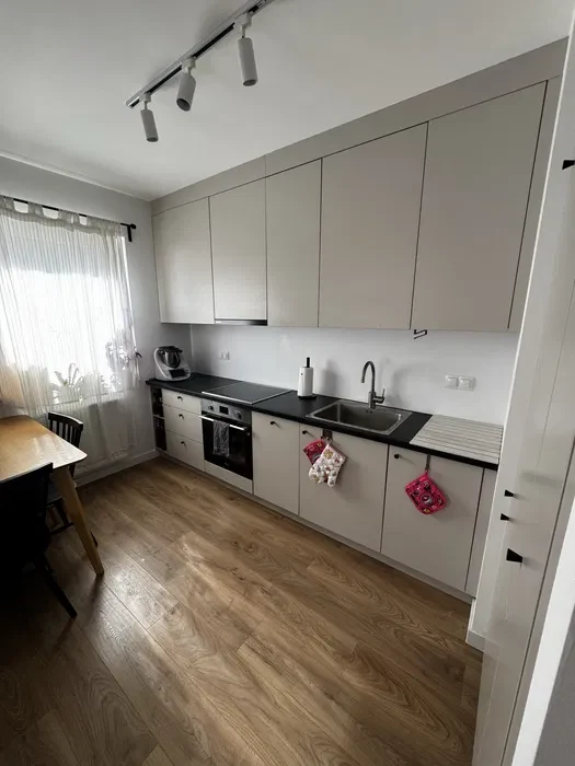 Pet friendly * Nowoczesne osiedle * Wyposażone * 2 pokoje * Duży balkon - 1/8