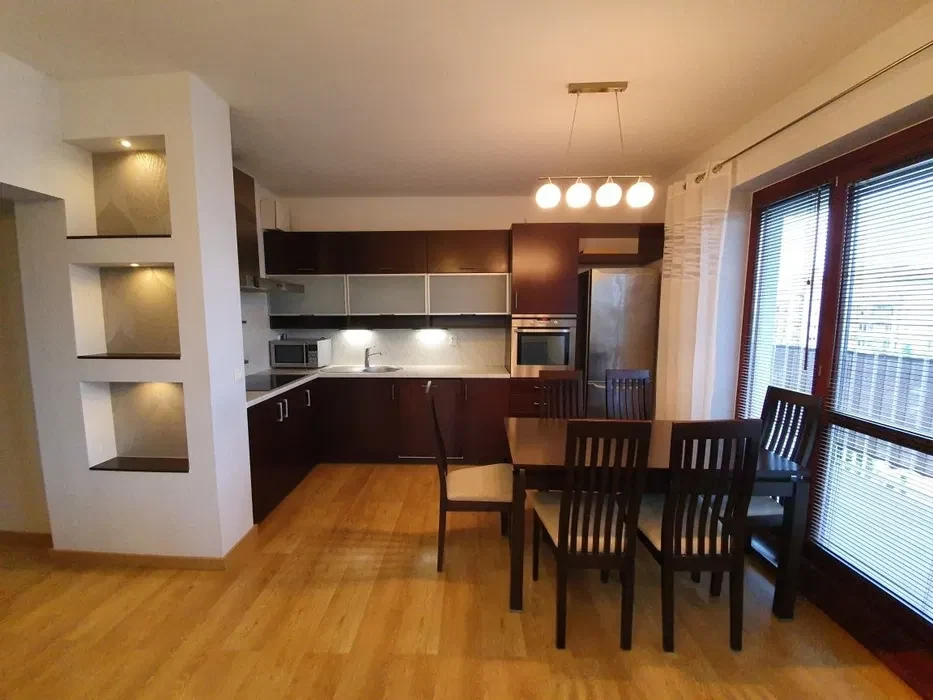 Przestronne mieszkanie blisko tramwaju - 1/8