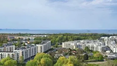 Pokój - w mieszkaniu 3 pokojowym z garażem i widokiem na zatokę - miniatura 3