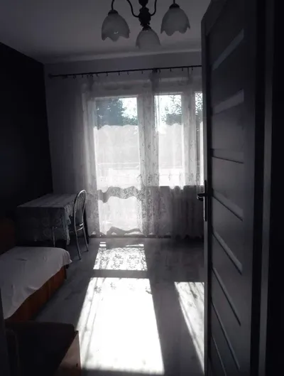 3 pokoje w super lokalizacji (ul. Mikołajczyka) gotowe do zamieszkania od zaraz! - miniatura 3