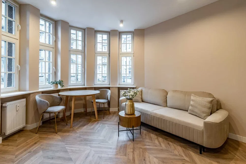 Kawalerka Katowice blisko centrum 2200zł - 1/5