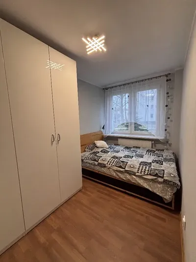 Ciche mieszkanie, 2 pokoje, Praga Płd, cena z czynszem, wolne od 10 stycznia - miniatura 3