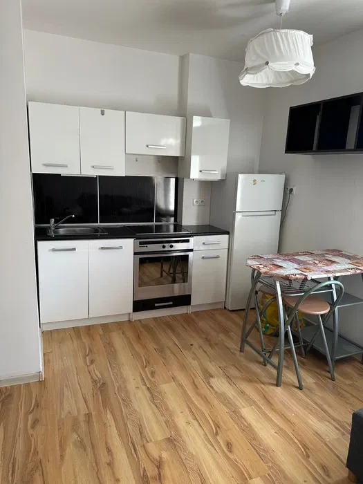Kawalerka do wynajęcia Poznań Grunwald Prywatny Ogród. - 1/4