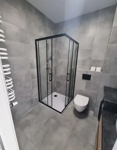 Nowe Mieszkanie 2 oddzielne pokoje 45 m2 Praga Południe Jana Nowaka Jeziorańskiego 13 Garaż Warszawa - miniatura 4