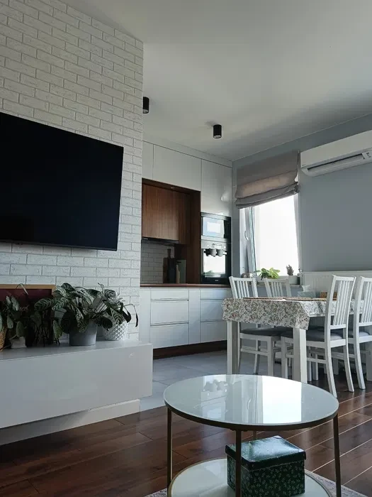 Wynajmę klimatyzowane mieszkanie z balkonem - 1/8