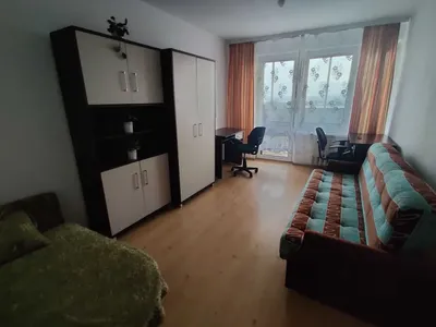 Pokój w mieszkaniu studenckim Kraków (mieszkanie 3 pokojowe) - miniatura 2