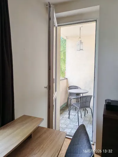 Duży pokój w mieszkaniu Kraków Centrum Miasta Stare Dębniki ul. Barska - miniatura 4