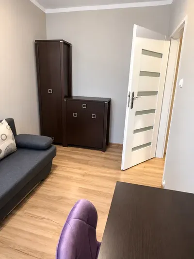 Pokój jednoosobowy bez dodatkowych oplat - miniatura 2