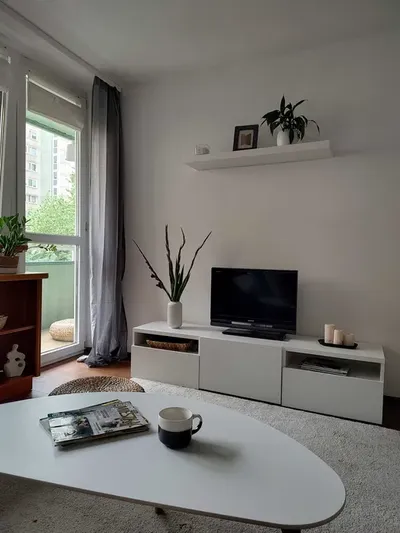 Wynajem | ul. Klaudyny 18, Bielany | 3 pokoje | świetna komunikacja - miniatura 2