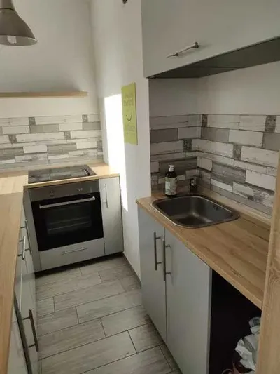 Wynajmę ładną kawalerkę przy ulicy Konwaliowej - miniatura 2