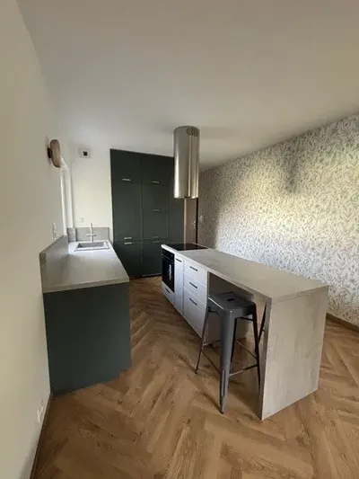 Nowe gotowe do zamieszkania dwupokojowe mieszkania/ klimatyzacja / miejsce postojowe w hali garażowej - miniatura 5