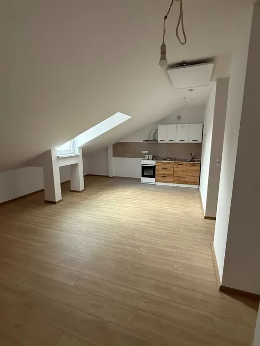 Do wynajęcia atrakcyjne mieszkanie w ścisłym centrum Krakowa 38,09/50,68m2 - 1/7