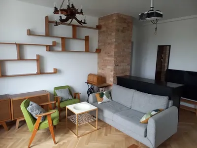 2 pokoje z balkonem i windą na bliskiej Woli 47m2, dostępne od zaraz/ 2room apartment with balcony for rent in Wola district, available immediately