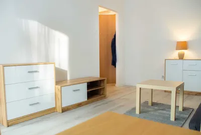 Wynajmę kawalerkę Bliska Wola (Kasprzaka) od 1.10 - miniatura 4