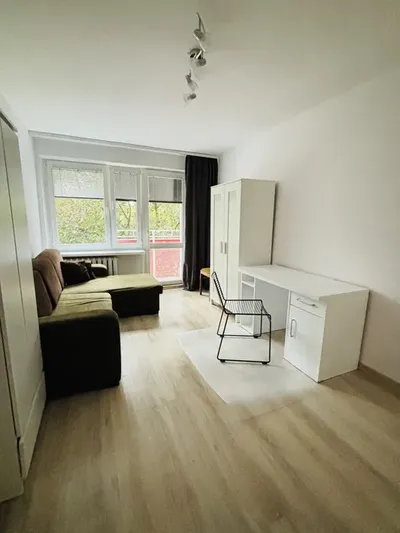 Pokój z balkonem 15m2 osiedle Przyjaźni, od października