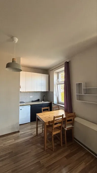 Kawalerka, 21m2, Zamoyskiego, Stare Podgórze - miniatura 2