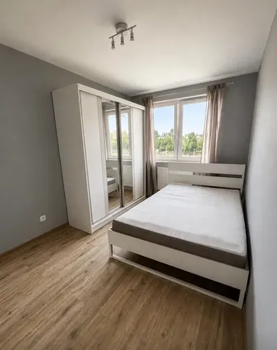 Mieszkanie 3 pok. ul. Cystersów bezposrednio od właściciela - miniatura 4
