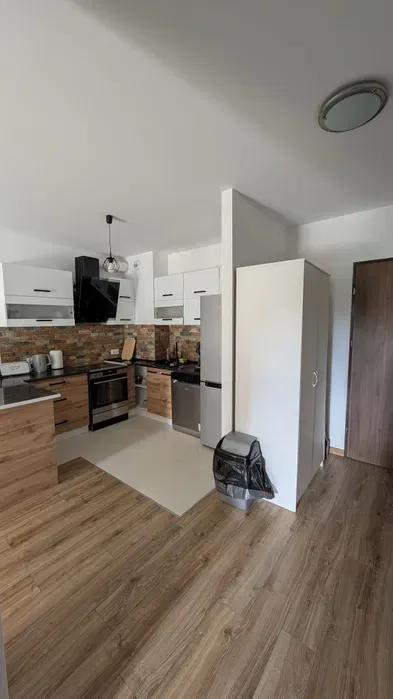 Przytulne 2-pokojowe mieszkanie 42 m² z ogrodem 25 m² i klimatyzacją | ul. Mariana Domagały 45B - miniatura 3