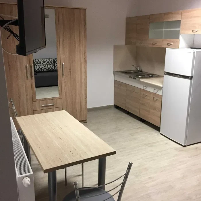 Nowy APARTAMENTOWIEC Kawalerka 22m SuperLokalizacja 20 min do Centrum SKM. Międzylesie - 1/8