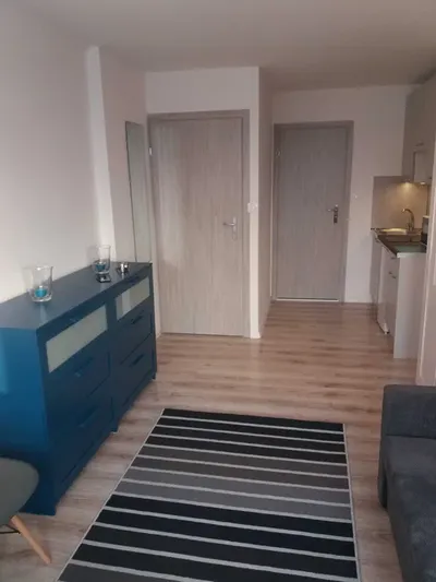 Wynajmę w pełni umeblowane i wyposażone studio dla 1-2 osób - miniatura 3