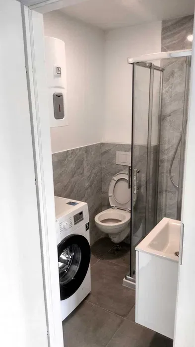 Do wynajęcia mieszkanie 25 m² dla studentów – Katowice, ul. Warszawska 58B (CENTRUM) - miniatura 3