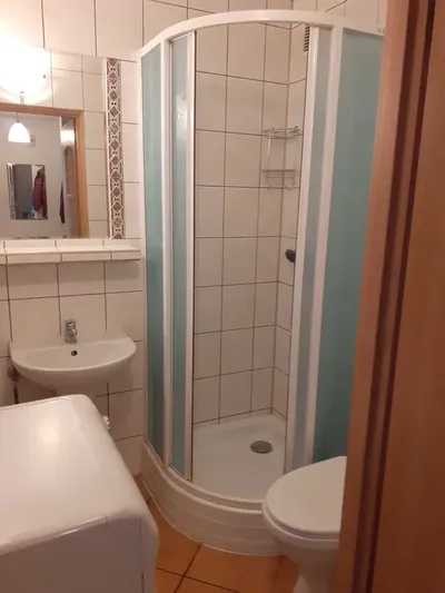 Azory kawalerka po remoncie do wynajęcia - miniatura 5