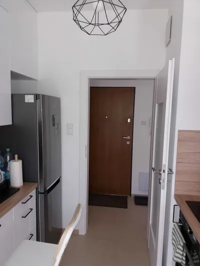 Mieszkanie z ogródkiem do wynajęcia - Warszawa Praga Południe - miniatura 2