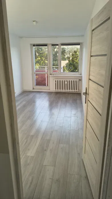 Mieszkanie, 3 pokoje, 48m, 4 pietro, os. Pod Lipami - miniatura 2