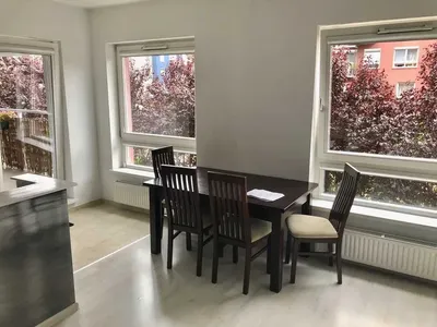 2 pok. 57m2, balkon, winda, 1 piętro. Gumieńce - 2700 zł - miniatura 2