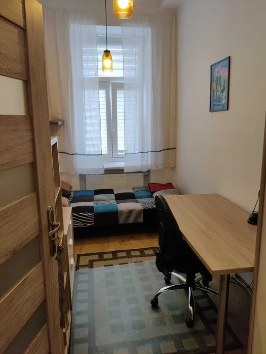Polesie - centrum nowoczesny, umeblowany pokój, mężczyźni, Ukraińcy - 1/7